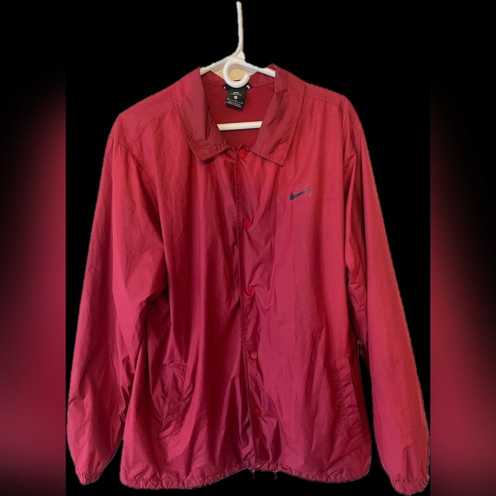Nike Men's SB Shield Skate Coaches Jacket